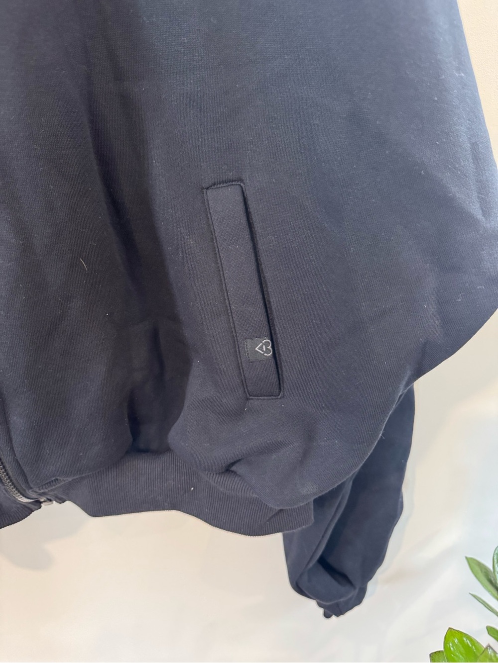 Blogilates Women's Marshmallow Full Zip Hooded Sweatshirt, Black, Sz M, NWT - Picture 5 of 10